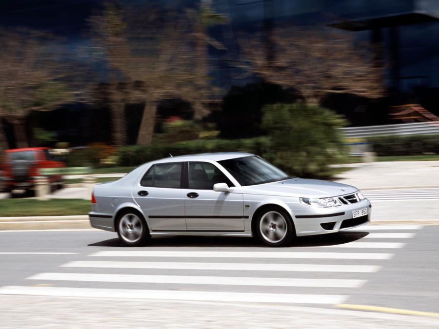  Saab 9-5 Aero Sedan 2002 года  (фото 8 из 16)
